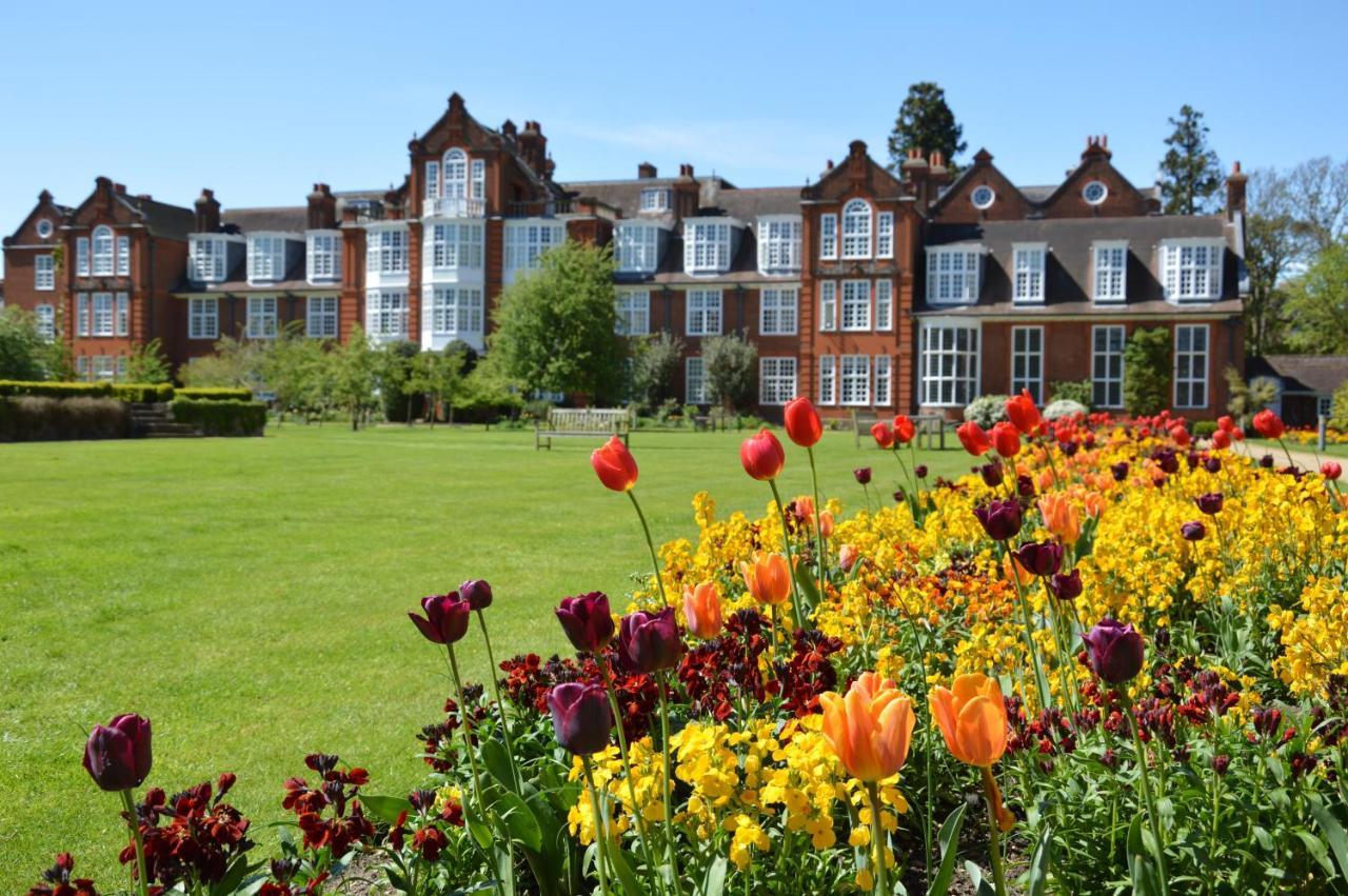 Newnham College - University Of Cambridge Ngoại thất bức ảnh