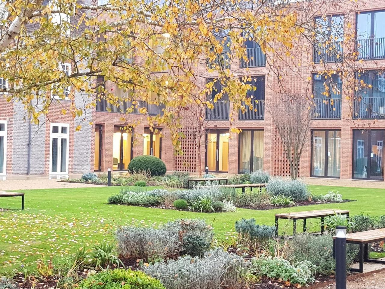 Newnham College - University Of Cambridge Ngoại thất bức ảnh